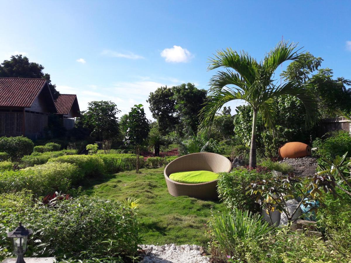 Marind Dive Eco Resort Waha エクステリア 写真
