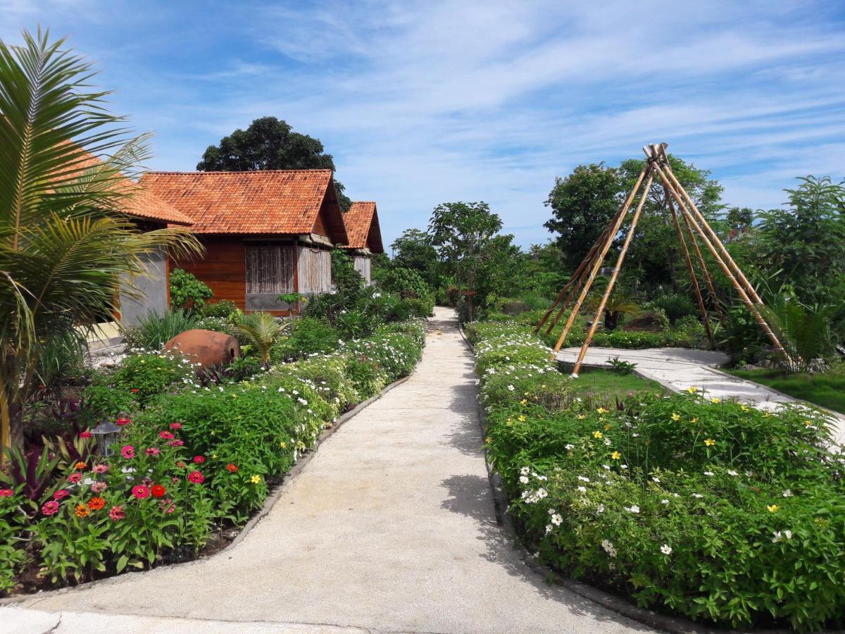 Marind Dive Eco Resort Waha エクステリア 写真